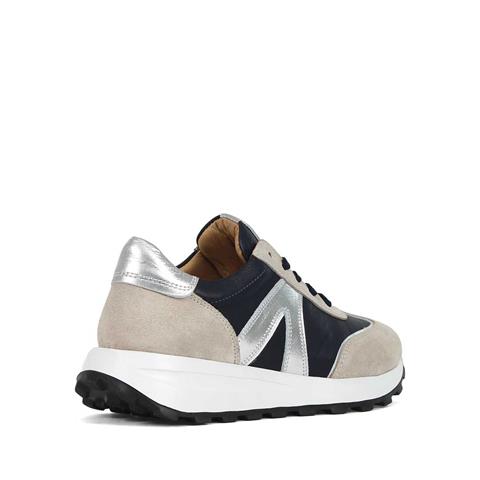 Kadın Bej Lacivert Bağcıklı Süet Deri Sneaker