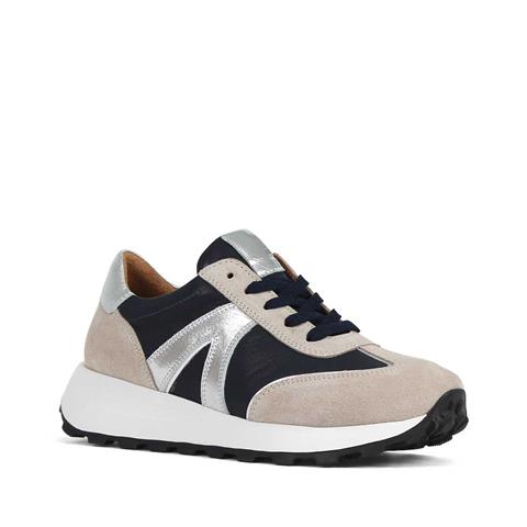 Kadın Bej Lacivert Bağcıklı Süet Deri Sneaker