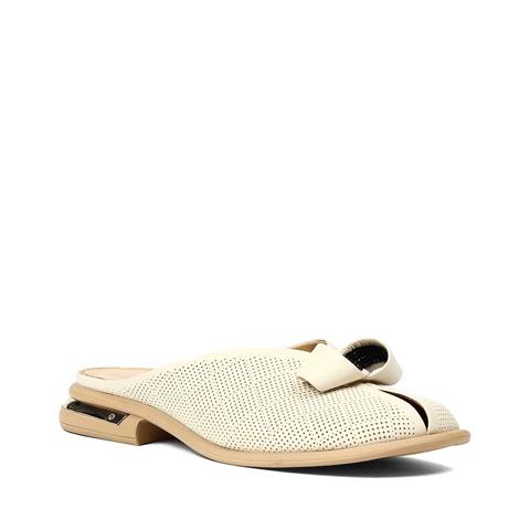 Kadın Bej Önü Kapalı Deri Terlik