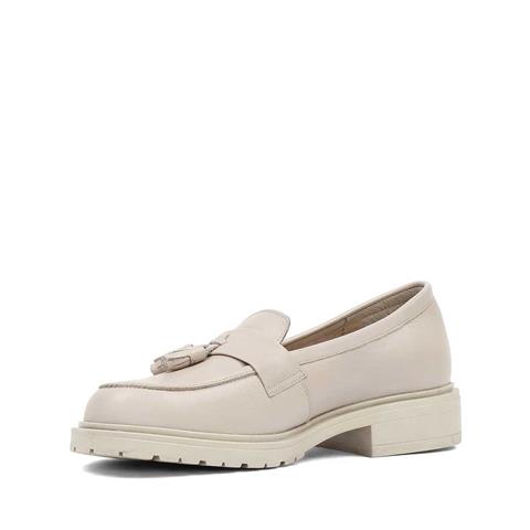 Kadın Bej Püsküllü Deri Loafer