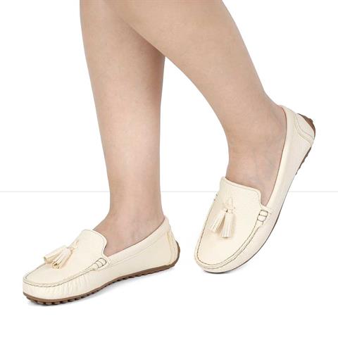 Kadın Bej Püsküllü Deri Loafer