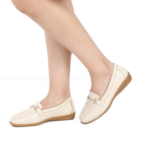 Kadın Bej Tokalı Deri Loafer