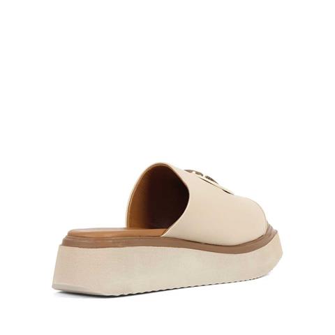 Kadın Bej Tokalı Deri Terlik