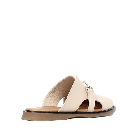 Kadın Bej Tokalı Deri Terlik