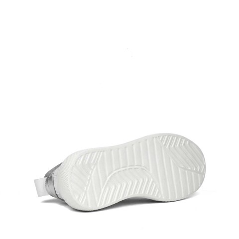 Kadın Beyaz Bağcıklı Kalın Tabanlı Deri Sneaker