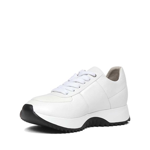 Kadın Beyaz Bağcıklı Kalın Tabanlı Deri Sneaker