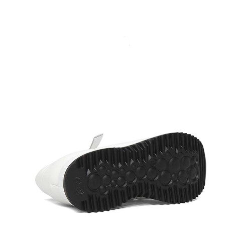 Kadın Beyaz Bağcıklı Kalın Tabanlı Deri Sneaker