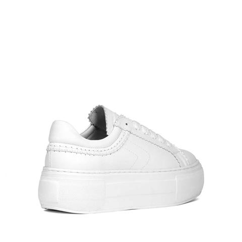 Kadın Beyaz Bağcıklı Kalın Tabanlı Deri Sneaker