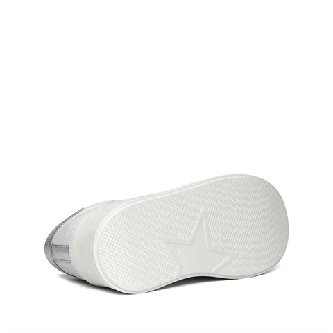 Kadın Beyaz Bağcıklı Kalın Tabanlı Deri Sneaker