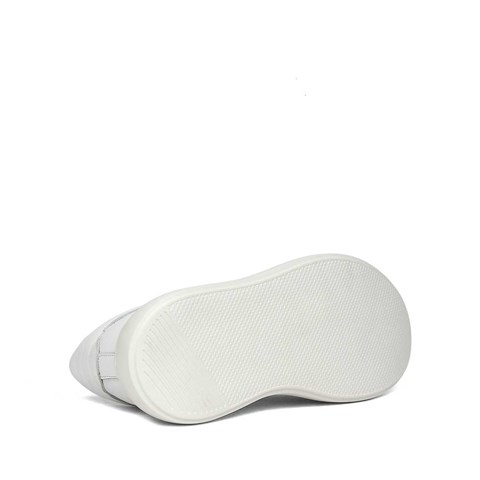 Kadın Beyaz Bağcıklı Kalın Tabanlı Deri Sneaker