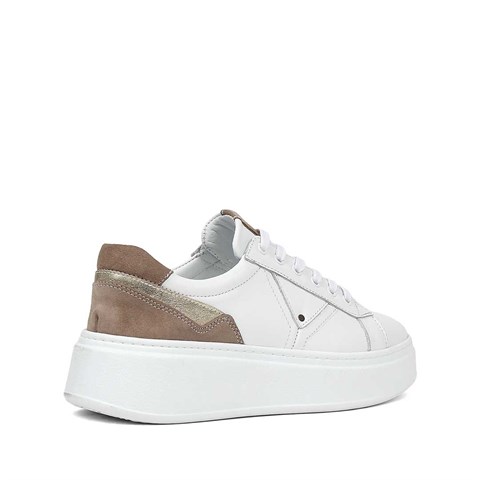 Kadın Beyaz Bağcıklı Kalın Tabanlı Deri Sneaker