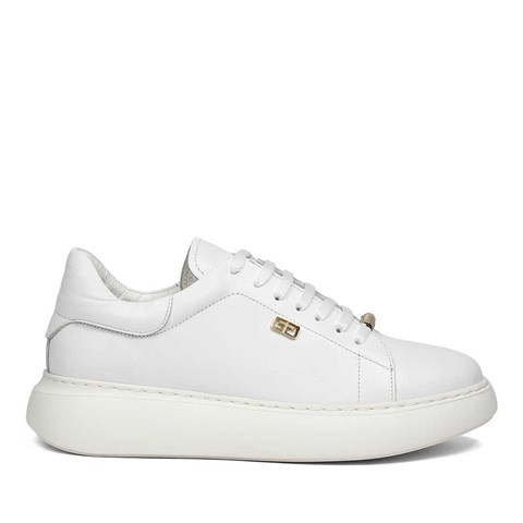 Kadın Beyaz Bağcıklı Kalın Tabanlı Deri Sneaker
