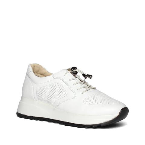 Kadın Beyaz Bağcıklı Kalın Tabanlı Deri Sneaker