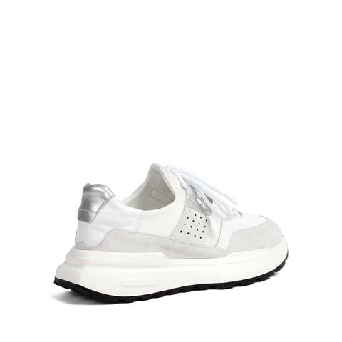 Kadın Beyaz Bağcıklı Kalın Tabanlı Süet Deri Sneaker