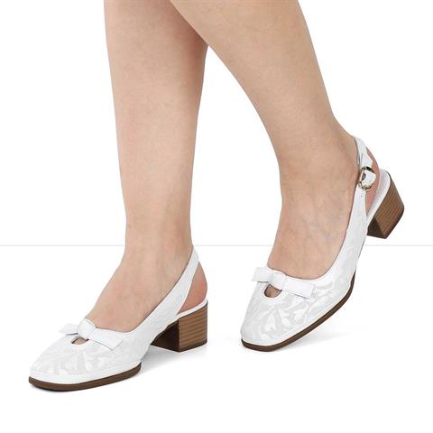 Kadın Beyaz Bilekten Bantlı Deri Klasik Ayakkabı
