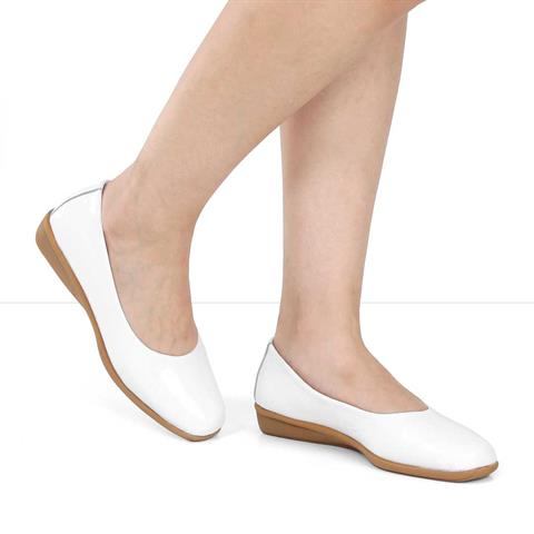 Kadın Beyaz Düz Rugan Deri Ayakkabı