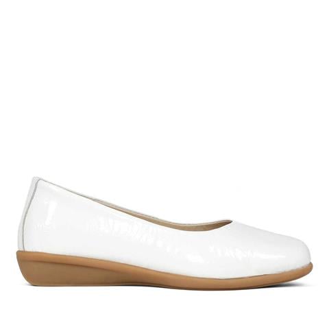 Kadın Beyaz Düz Rugan Deri Ayakkabı