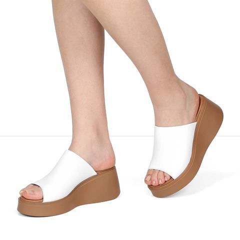 Kadın Beyaz Önü Açık Dolgu Topuklu Deri Terlik