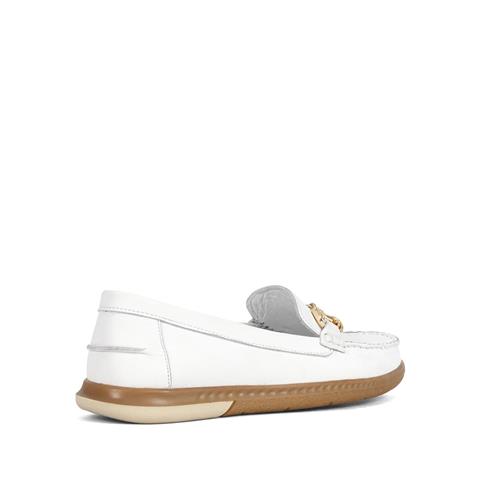 Kadın Beyaz Tokalı Deri Ayakkabı