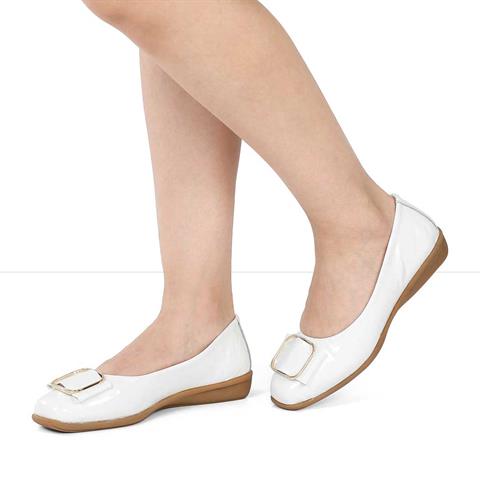 Kadın Beyaz Tokalı Rugan Deri Babet