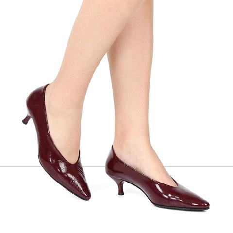 Kadın Bordo İnce Topuklu Rugan Deri Klasik Ayakkabı