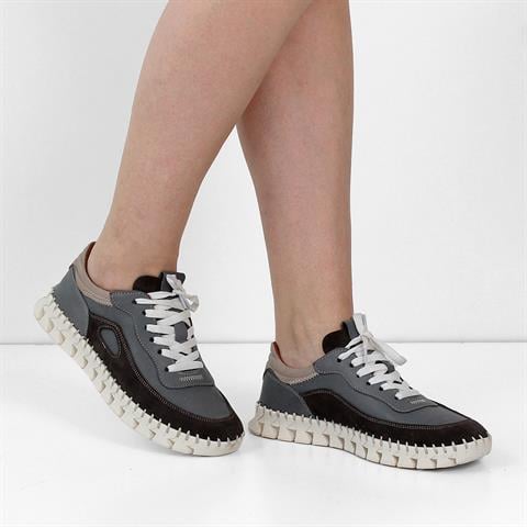 Kadın Gri Bağcıklı Dikiş Detaylı Süet Deri Sneaker