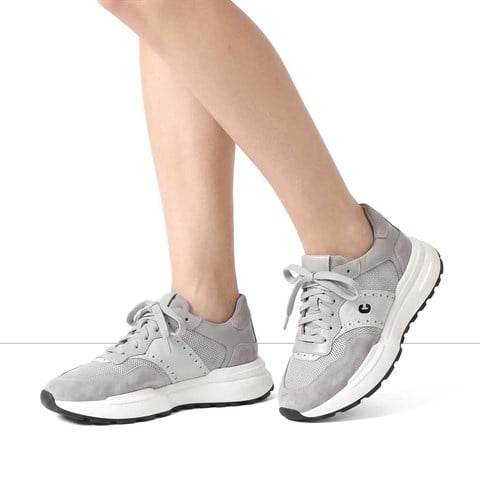 Kadın Gri Bağcıklı Kalın Tabanlı Süet Deri Sneaker