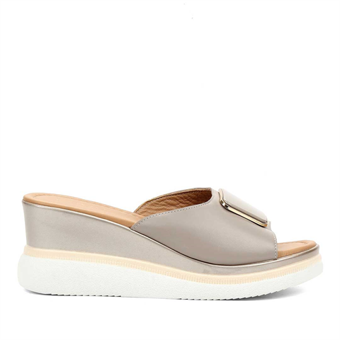 Kadın Gri Dolgu Topuklu Deri Terlik