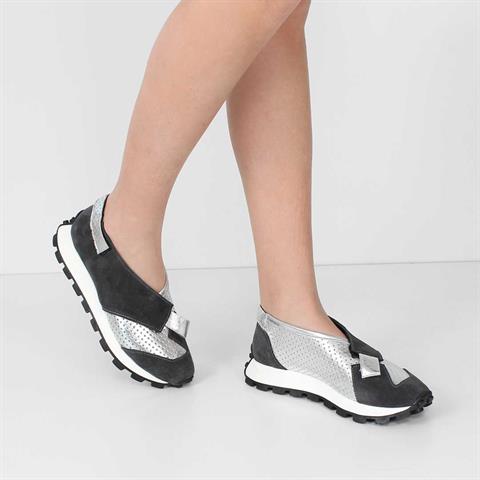 Kadın Gri Süet Gümüş Deri Sneaker