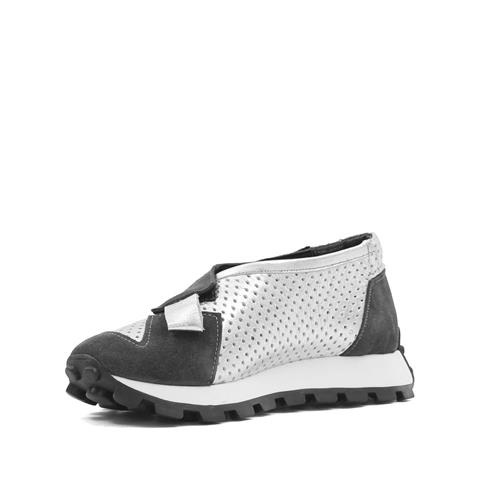Kadın Gri Süet Gümüş Deri Sneaker