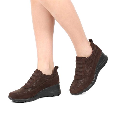 Kadın Kahverengi Dolgu Topuklu Nubuk Deri Sneaker