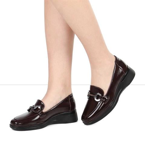 Kadın Kahverengi Dolgu Topuklu Rugan Deri Ayakkabı