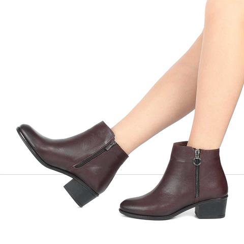 Kadın Kahverengi Fermuarlı Deri Bot
