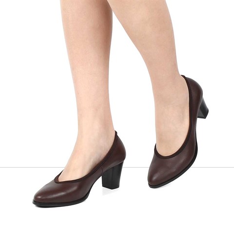 Kadın Kahverengi Kalın Topuklu Deri Ayakkabı