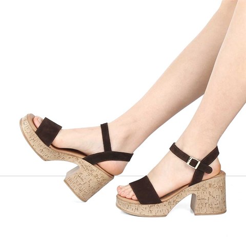 Kadın Kahverengi Kalın Topuklu Süet Deri Sandalet