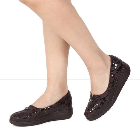 Kadın Kahverengi Kroko Dolgu Topuklu Rugan Deri Ayakkabı