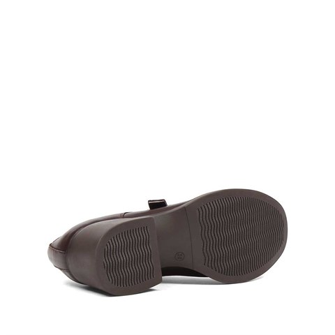 Kadın Kahverengi Tokalı Deri Ayakkabı