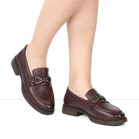 Kadın Kahverengi Tokalı Deri Loafer