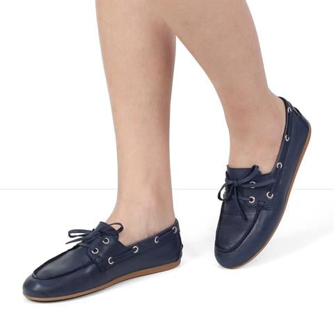 Kadın Lacivert Bağcıklı Deri Ayakkabı