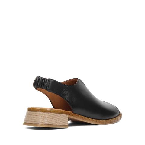 Kadın Siyah Arkası Lastikli Topuklu Deri Sandalet