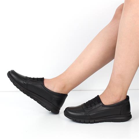 Kadın Siyah Bağcıklı Deri Ayakkabı