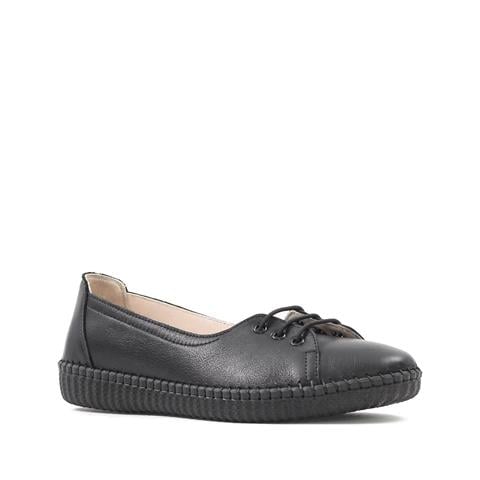 Kadın Siyah Bağcıklı Deri Ayakkabı