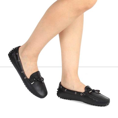 Kadın Siyah Bağcıklı Deri Ayakkabı