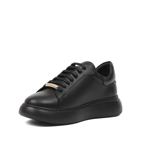 Kadın Siyah Bağcıklı Kalın Tabanlı Deri Sneaker