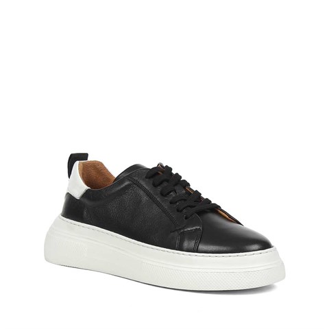 Kadın Siyah Bağcıklı Kalın Tabanlı Deri Sneaker