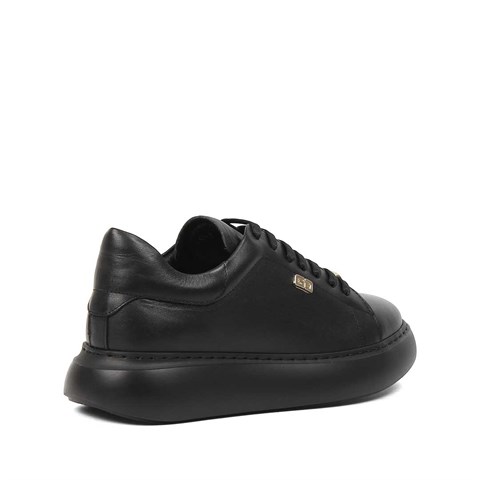 Kadın Siyah Bağcıklı Kalın Tabanlı Deri Sneaker