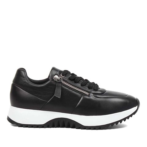Kadın Siyah Bağcıklı Kalın Tabanlı Deri Sneaker