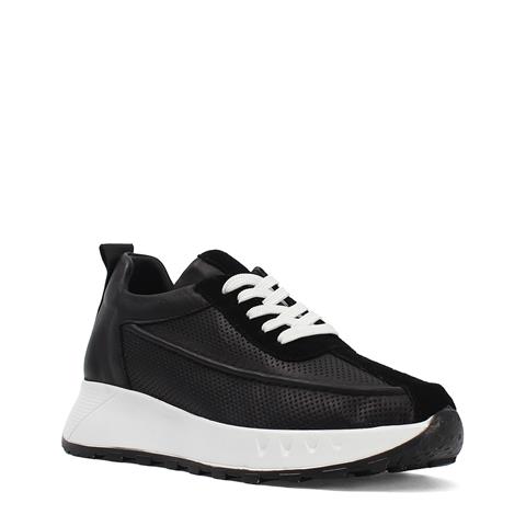 Kadın Siyah Bağcıklı Kalın Tabanlı Süet Deri Sneaker