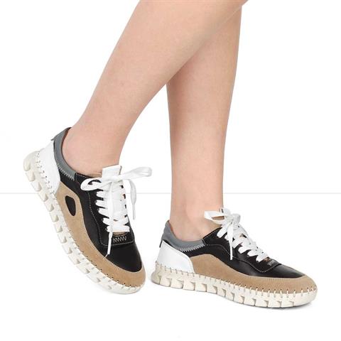 Kadın Siyah Bağcıklı Kalın Tabanlı Vizon Süet Deri Sneaker