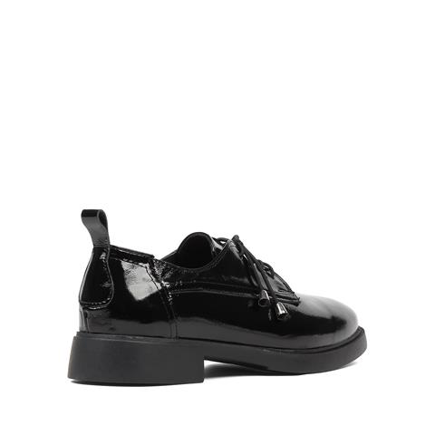 Kadın Siyah Bağcıklı Rugan Deri Günlük Ayakkabı